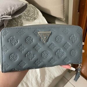 Guess wallet